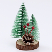 Новогодний декор &laquo;Две ёлки с шишкой&raquo;, наподставке, 8,5 &times; 10 &times; 16 см