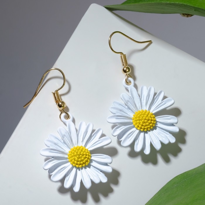 Серьги металл &laquo;Яркость&raquo; ромашки, цвет жёлто-белый