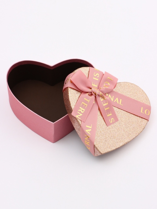 Набор коробок 3 в 1 сердца 22 х 20 х 9;  18.5 х 17 х 7.5; 1 6 х 14 х 6 см