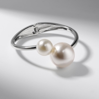 Браслет металл &laquo;Жемчужный&raquo; две бусины, цвет серебро