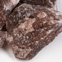 Соль колотая &laquo;Иранская горная&raquo;, 2 кг, ведро, цвет микс