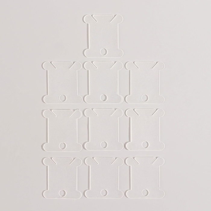 Набор для вышивания крестиком: канва без рисунка 30 &times; 20 см, нитки 20 шт, пяльцы d = 18 см, иглы 6 шт, шпульки 10 шт, цвет МИКС