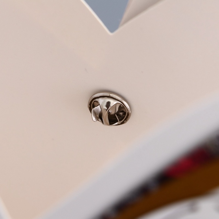 Переноска для цветов тиснение белая, влагостойкая, 21,5х19см 350гр Переноска для цветов тиснение белая, влагостойкая, 21,5х19см 350гр