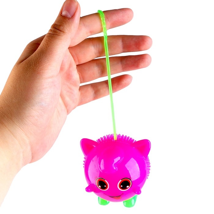 Ёжка &laquo;Котик&raquo; световой с пищалкой, цвета МИКС