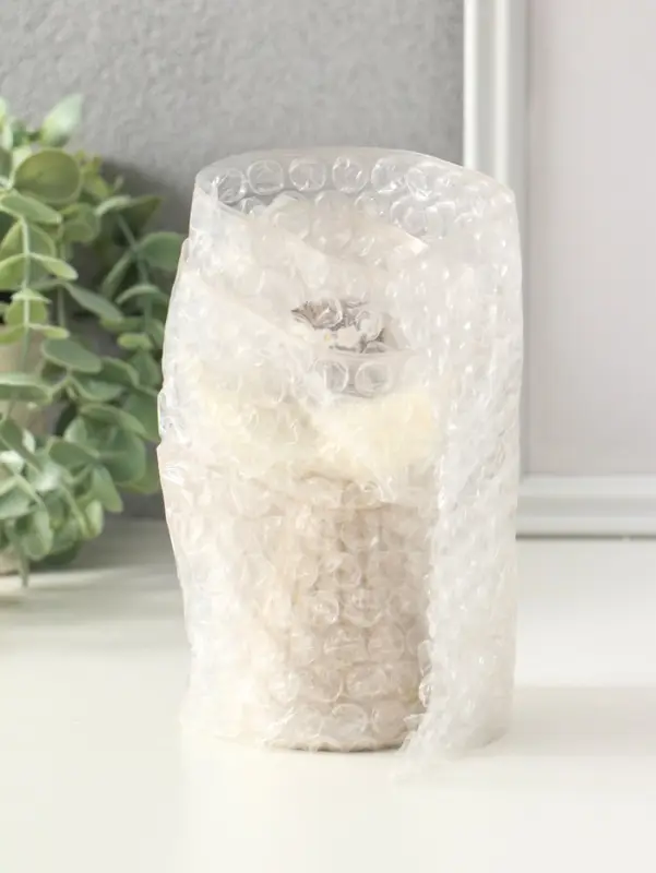 Сувенир полистоун "Девочка-ангел с венком-сердце" 4,5х8х12 см