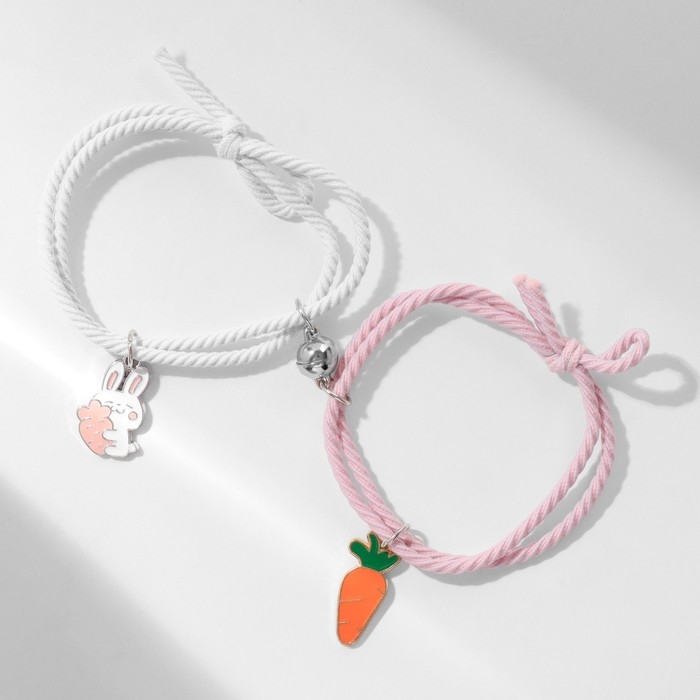 Браслеты &laquo;Неразлучники&raquo; ассоль, заяц и морковка, цвет бело-розовый
