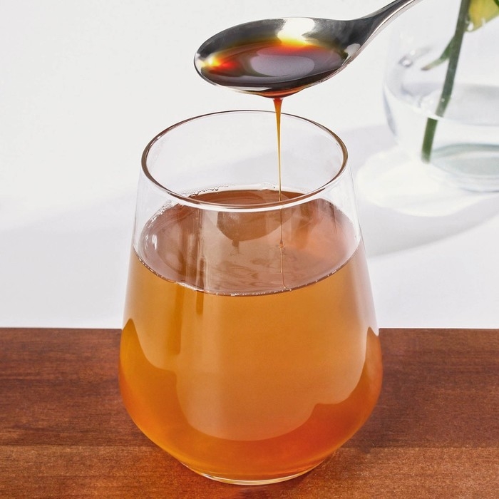 Бальзам на травах &laquo;С кедровым орехом&raquo;: красная щетка, золотой корень, в пластиковой бутылке, 250 мл