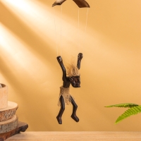 Сувенир "Абориген парашютист" дерево, кокос, 8х6х33 см