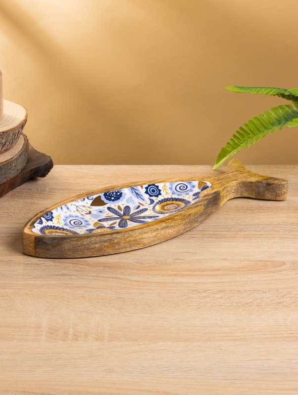 Блюдо в форме рыбки "Васильки" дерево манго 32х11,5х2 см