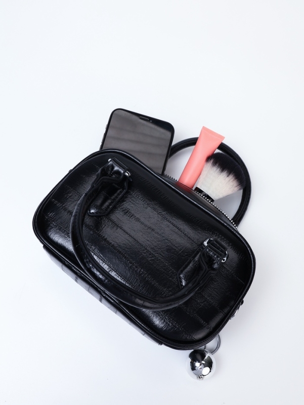 Сумка женская, 20*9*12, отд на молнии, длин ремень, черный Сумка женская, 20*9*12, отд на молнии, длин ремень, черный