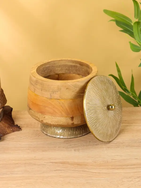 Конфетница с крышкой "Грильяж" алюминиевая с манговым деревом 17,5х17,5х18 см