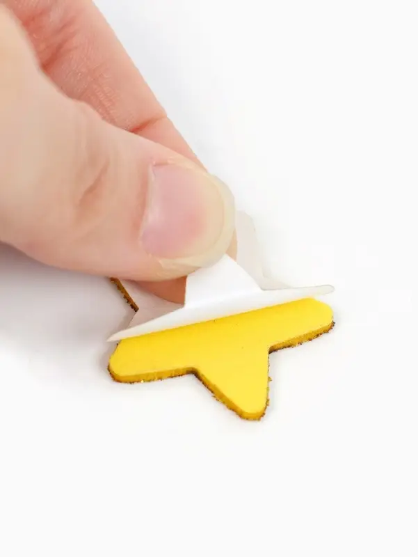 Звезды золото на клеевой основе 3 см (набор 12 шт.)