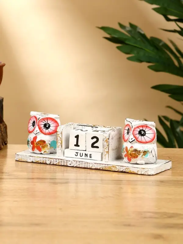 Календарь настольный "Совушки" дерево 19х6х6 см, цв. белый