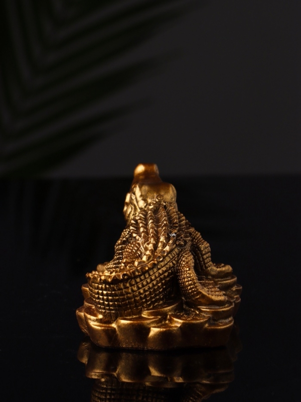 Фигура "Крокодил на деньгах" 12х10х8 см, бронза