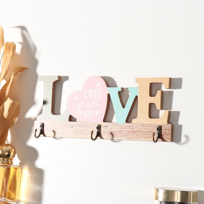 Крючки декоративные дерево Крючки декоративные дерево "Любовь витает в воздухе" 2,5х23,7х9,7 см