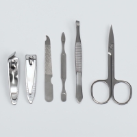 Набор маникюрный «Нежность», 6 предметов, в футляре, цвет красный Набор маникюрный «Нежность», 6 предметов, в футляре, цвет красный