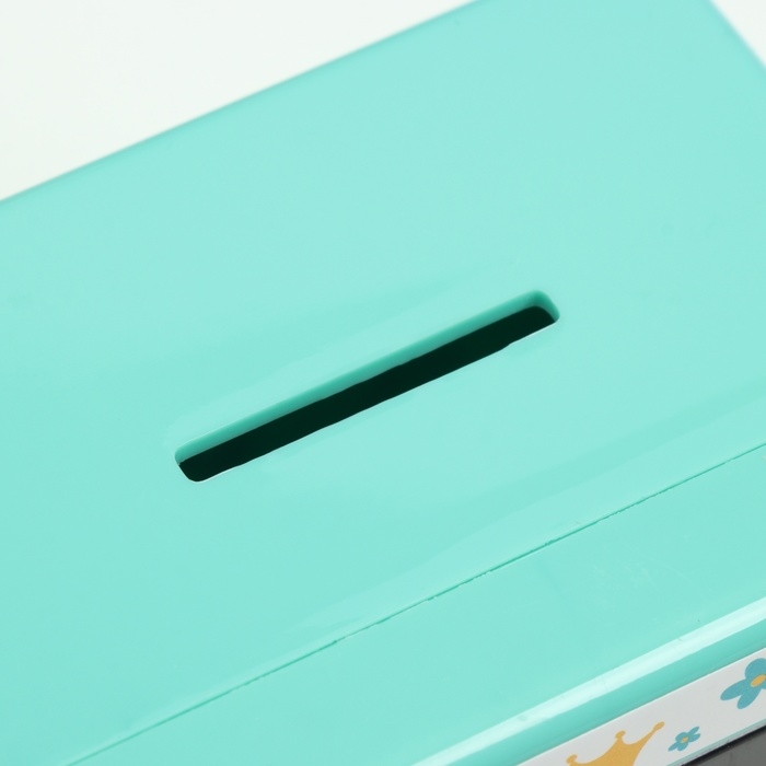 Копилка пластик "Сейф. Принцессы" МИКС 8,5х6х8,5см