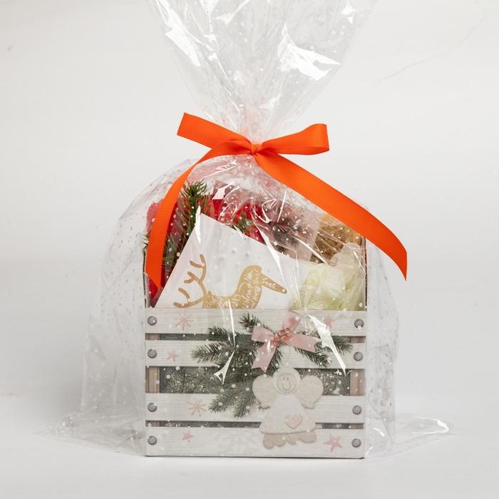 Новогодний подарочный набор "Счастья в сердце", полотенце и аксессуары