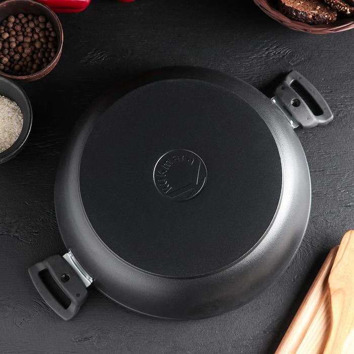 Сотейник &laquo;Традиция&raquo;, 4 л, d=30 см, стеклянная крышка, съёмные ручки, антипригарное покрытие, цвет чёрный