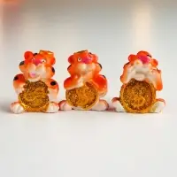 Фигурка полистоун &laquo;Тигр силач с золотой монетой&raquo;, 3&times;1.5&times;2.7 см, МИКС