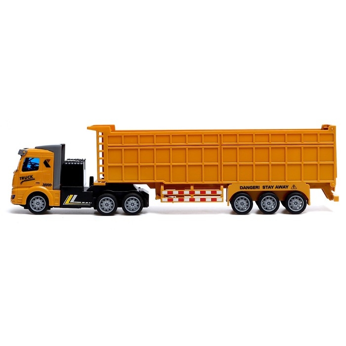 Грузовик радиоуправляемый &laquo;Перевозчик&raquo;, масштаб 1:48, свет, работает от аккумулятора