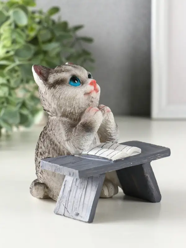 Сувенир полистоун "Котик с книгой за партой" серый 9х8,5х9,5 см