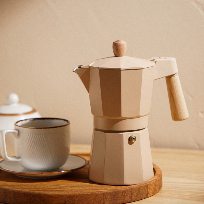 Кофеварка гейзерная SL Home &laquo;Ферамо&raquo;, 300 мл, 11&times;15,5&times;20 см, цвет бежевый