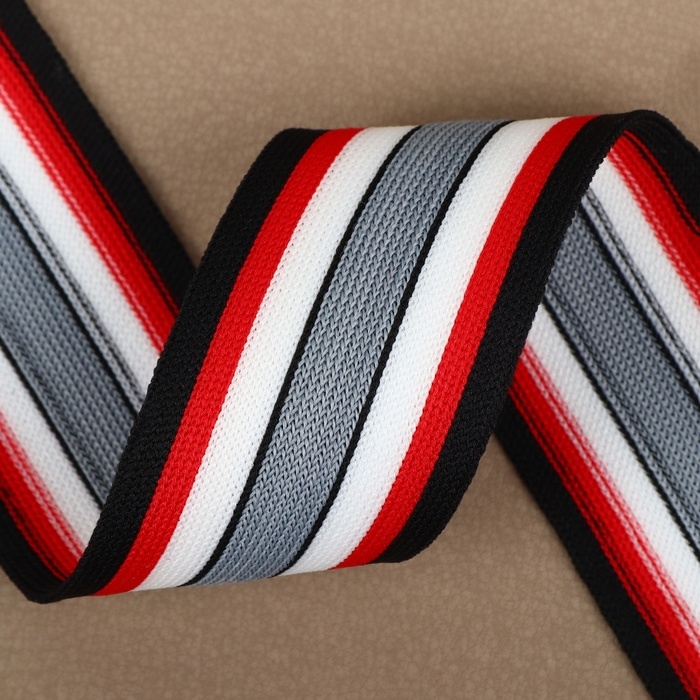 Тесьма трикотажная лампас 40 мм, 9 &plusmn; 0,5 м, цвет чёрный/красный/серый