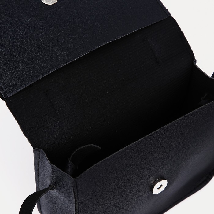 Сумка детская для девочки на магните, цвет чёрный