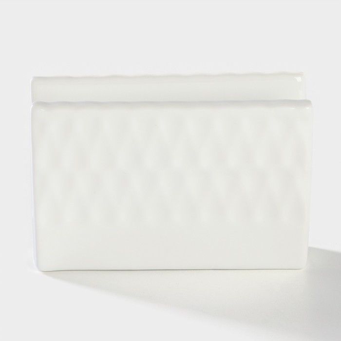 Набор керамический для специй на бамбуковой подставке BellaTenero &laquo;Герда&raquo;, 3 предмета: солонка 120 мл, перечница 120 мл, салфетница, цвет белый