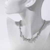 Колье &laquo;Таяние&raquo; со стразами, цвет белый в серебре, 47 см