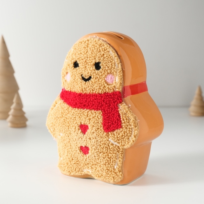 Копилка керамика Копилка керамика "Пряничка в уютном шарфике" 7,2х12,3х15,3 см