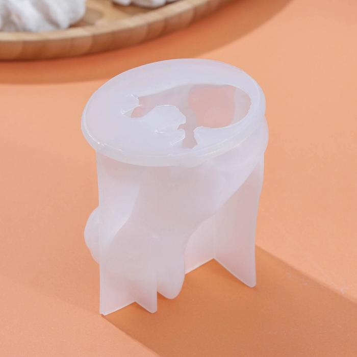 Молд Доляна &laquo;Бульдог&raquo;, силикон, 8&times;6&times;7 см, цвет белый