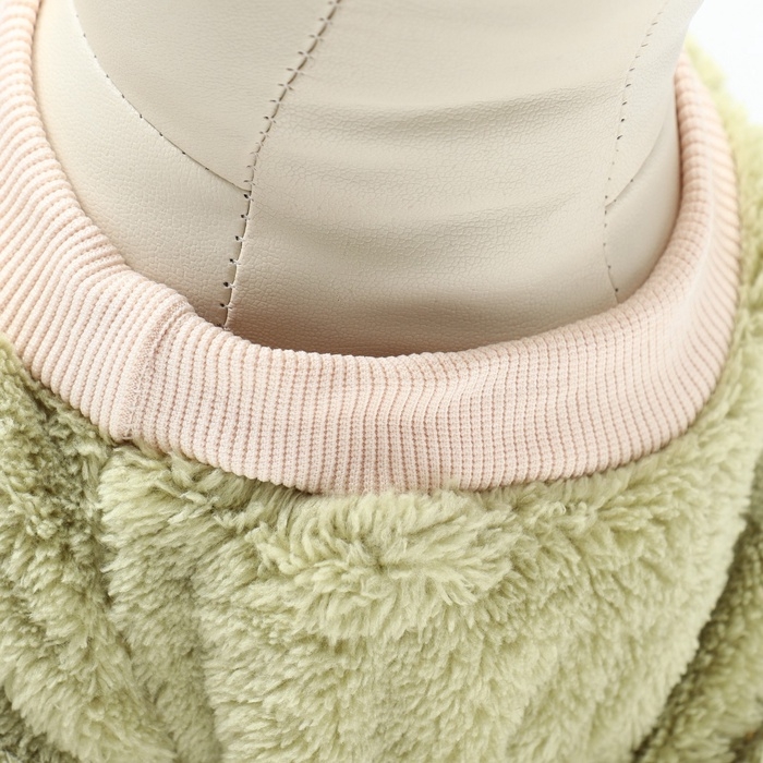 Свитер Свитер "Авокадо", велюр, размер S (ДС 25, ОШ 24, ОГ 35 см), зеленый