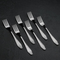 Вилка столовая &laquo;Дубрава&raquo;, длина 19,5 см, толщина 2 мм, цвет серебряный