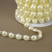 Жемчуг на нитях, плоский, 10 мм, 9 ± 1 м, цвет молочный Жемчуг на нитях, плоский, 10 мм, 9 ± 1 м, цвет молочный