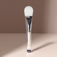 Кисть для масок &laquo;SILVER&raquo;, силиконовая, с лопаткой, 14 (+/- 1) см, цвет серебристый/белый