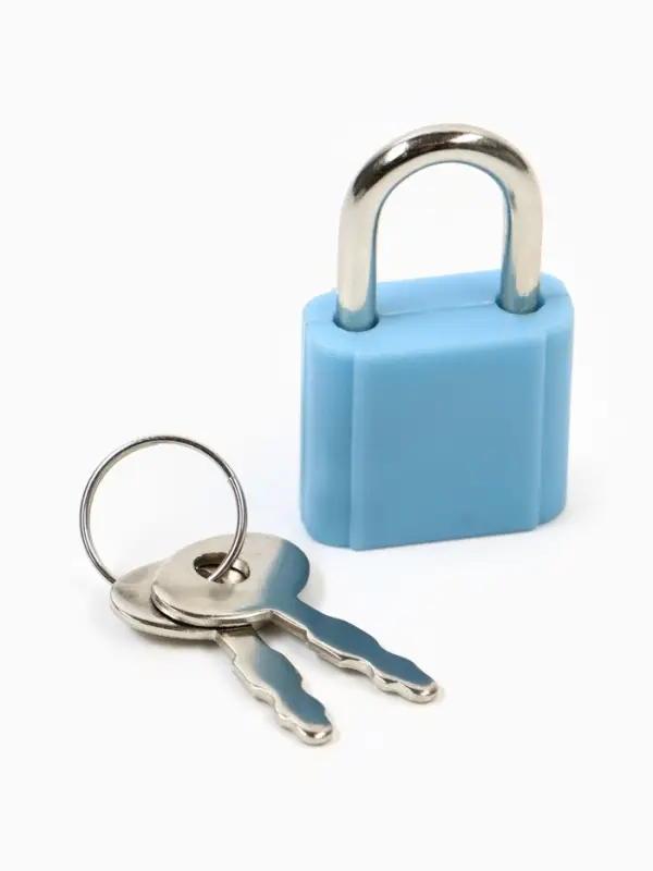 Блокнот на замочке А6, 50 листов в твердой обложке &laquo;Отважному защитнику&raquo;