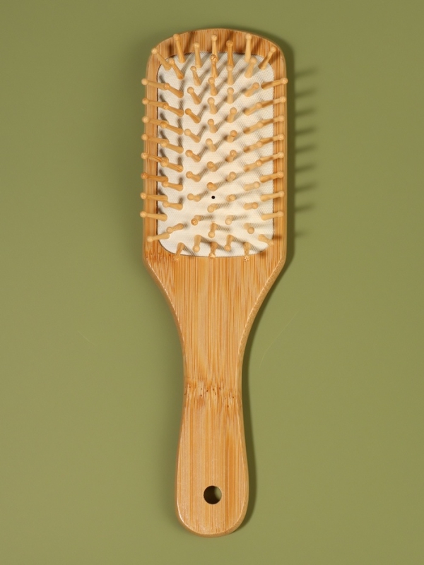 Расчёска массажная BAMBOO 22,5*6,5см бамбук/резина бел подвес/пакет QF Расчёска массажная BAMBOO 22,5*6,5см бамбук/резина бел подвес/пакет QF