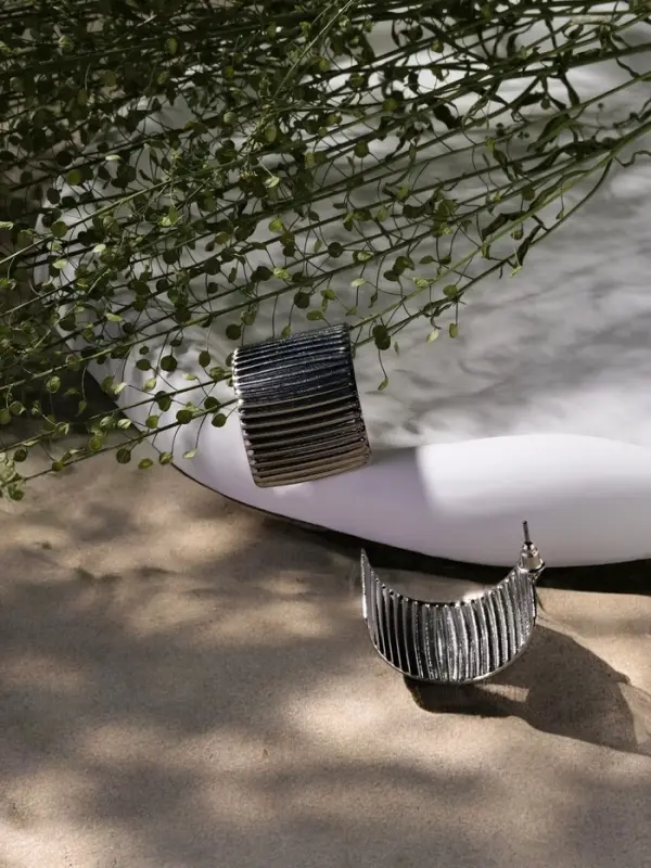 Серьги металл "Дуга" тренд, цвет серебро