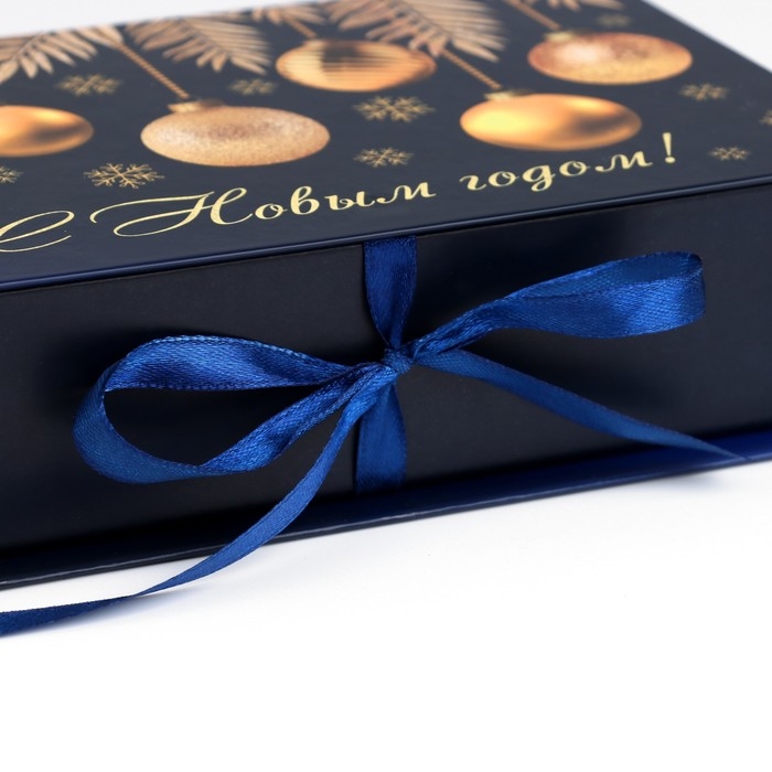 Коробка‒книга «Золотые шары», 20 х 12.5 х 5 см Коробка‒книга «Золотые шары», 20 х 12.5 х 5 см