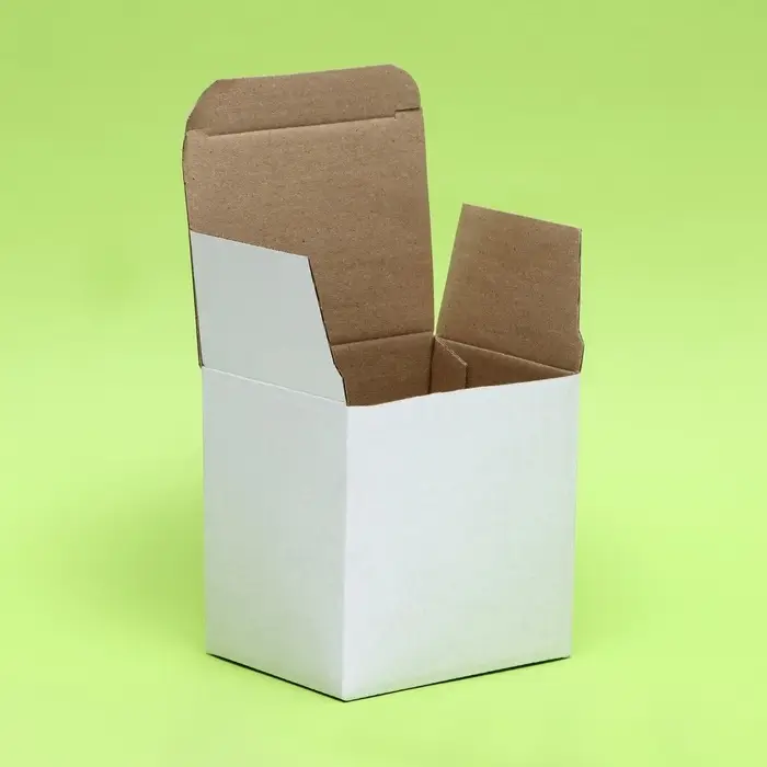 Коробка под кружку, без окна, белая 12&times;9.5&times;12 см