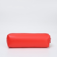 Косметичка-пенал на молнии, цвет красный Косметичка-пенал на молнии, цвет красный