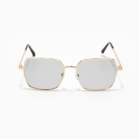 Очки солнцезащитные фотохромные, uv 400, дужка 13.5 см, ширина 12.7 см, линза 5 х 5.5 см