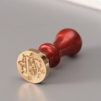 Печать для сургуча с пластиковой ручкой "Буква U на вензеле" 2,5х2,5х6,3 см