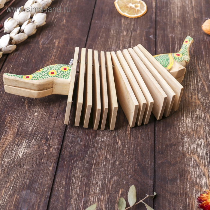 Сувенирный музыкальный инструмент "Трещотка крокодил пятнистый" дерево 4x27x9 см МИКС