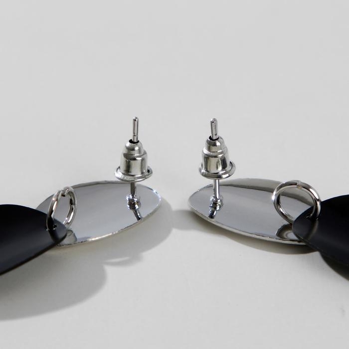 Серьги металл &laquo;Тренд&raquo; дорожка из овалов, цвет чёрный в глянцевом серебре