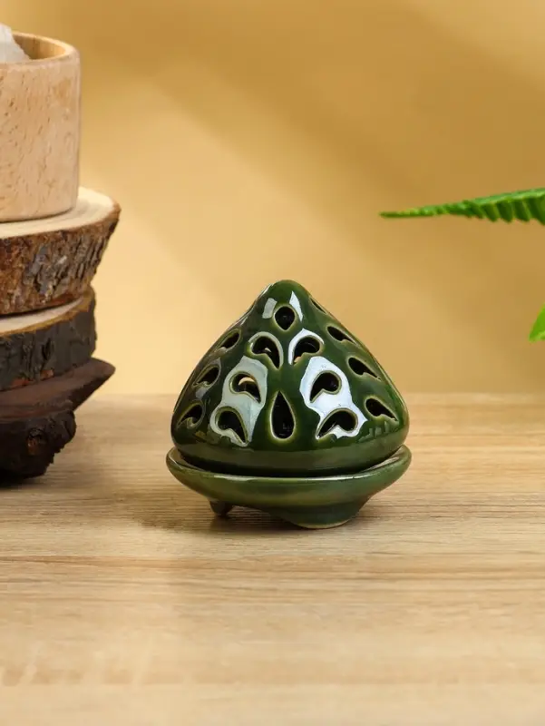 Подсвечник &laquo;Конус&raquo;, 8.5&times;8.5&times;8.5 см, керамика, МИКС