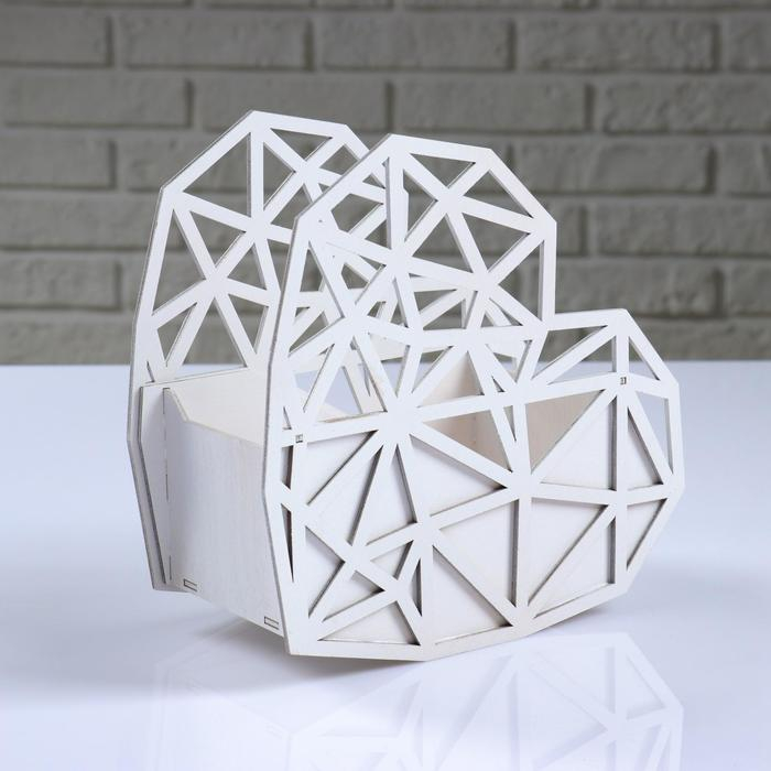 Кашпо деревянное Кашпо деревянное "Сердце Хайтек", белый, 20×10×20 см