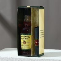 Новогодний подарочный набор косметики &laquo;Настоящему мужику&raquo;, гель для душа во флаконе коньяка 250 мл и мыло для рук, Новый Год